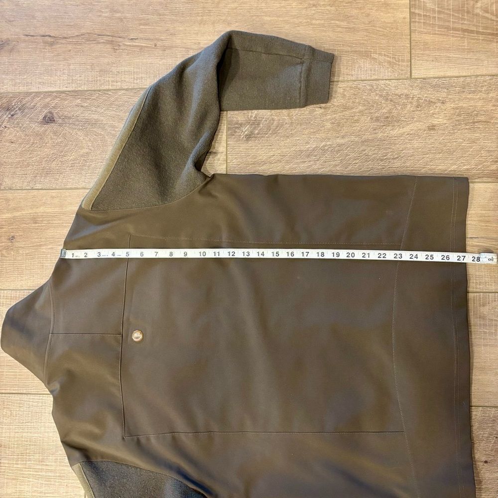 Lululemon Jacket - Picture 8 of 9